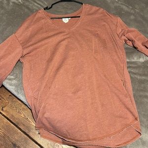 Buckle women’s long sleeve